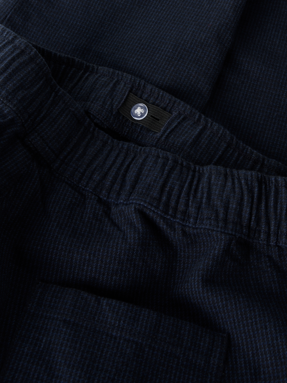 model_shot-front_full